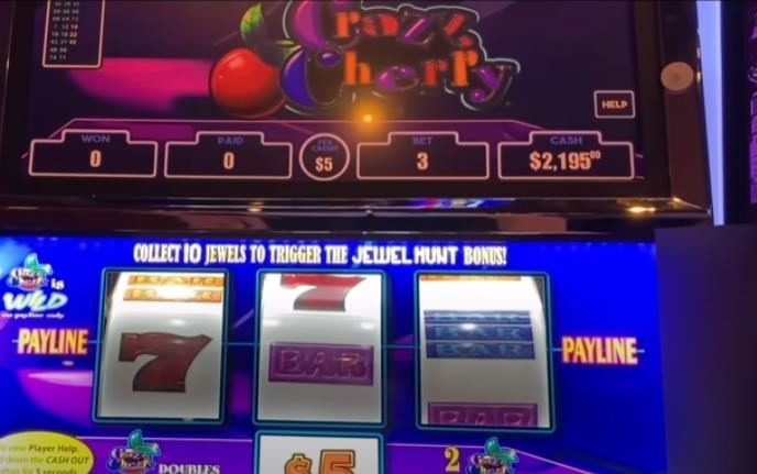 Crazy Cherry Slot Machine by IGT